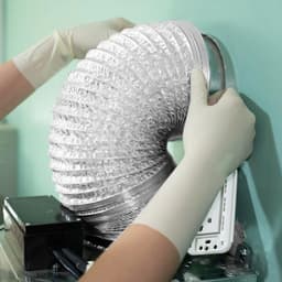 Flexibele PVC afvoerslang met aluminium folie en staaldraden, 150 mm diameter voor keuken en ventilatiesystemen — thumbnail 2