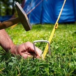 Set van 20 gegalvaniseerde grondankers 200 x 25 x 4 mm voor tuin, tenten en onkruiddoek, stevige tuinankers en haringen — thumbnail 2