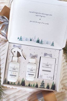 Il Bucato di Adele Wasparfum - Cadeauset - Winter Holidays Kit Puur Wit - Wasparfum 100 ml - Textiel Parfum Spray 150 ml — thumbnail 3