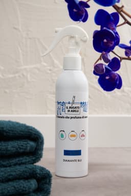 Il Bucato di Adele Parfum Textiel Spray Diamante Blu 250ml — thumbnail 2