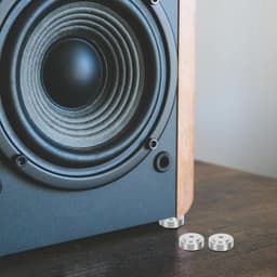 Speaker Isolatie Voetjes - Audio Dempers - Stabiel Plaatsen - Antivibratie Rubber - 4 Stuks - Zilver — thumbnail 2