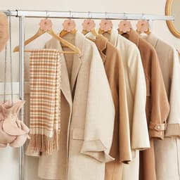 30 stuks mottenvallen voor kleding met ceder en lavendel - Natuurlijke mottenval met 20 ringen en 10 lavendelzakjes. Beschermt kleding effectief. — thumbnail 2
