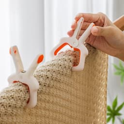 Set van 8 Winddichte Strandhanddoek Klemmen, Grote Plastic Wasknijpers in Heldere Kleuren voor Zonnebedden en Zwembanken — thumbnail 4