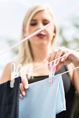 48 Kunststof Wasknijpers in 3 Pastelkleuren - Sterke Grip en Duurzame Klemmen voor Kleding — thumbnail 5