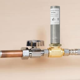 Waterslagdemper RVS - Waterhamerstop Leiding - Leiding Geluid Dempen - Corrosievrij Materiaal - 1/2 inch NPT - Zilver — thumbnail 2