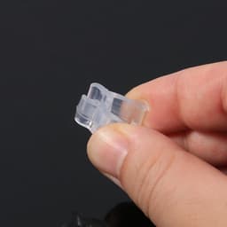 Grafting Clips voor Tomaten- en Auberginezaailingen - 100 Stuks voor Effectieve Vermeerdering en Groei — thumbnail 3