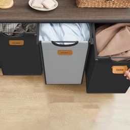 Wasmand, vuilewasmand met 3 compartimenten, 3 open opberglades, labels, wieltjes en afneembare voering. Grote opslagcapaciteit van 150 liter. Geschikt voor slaapkamer, wasruimte en badkamer. 117 x 33 x 80,5 cm, zwart. — thumbnail 4