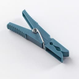 Hoge kwaliteit knijpers - niet zichtbaar op kleding, 9 x 1 x 1 cm, wit/grijs/blauw — thumbnail 3