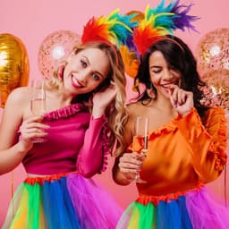 4 stuks regenboog dameskostuum, carnaval regenboog kostuum dames, met regenboog tule rok, kleurrijke veren hoofdband, regenboog-kniekousen, vingerloze handschoenen, voor carnaval, cosplay — thumbnail 2