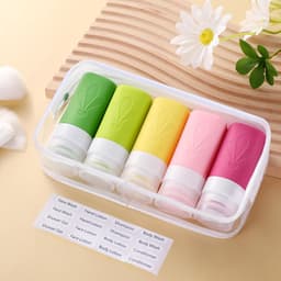 Set van 5 siliconen reisflessen, FDA-toegelaten 60 ml reisformaat, BPA-vrij, lekvrije, knijpbare siliconen slangen voor shampoo, spoeling, lotion, zeep met etiketten — thumbnail 3