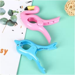 1 ST Plastic Strandlaken Clips Decoratieve Wasknijpers Pins Maat Droogrekken Opwaaiveer (Color : 1pc Random, Size : One size) — thumbnail 2