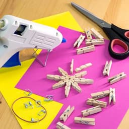Mini Houten Wasknijpers voor Decoratie - 240 Stuks in Natuurlijke Kleuren — thumbnail 5