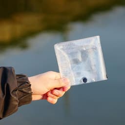 Vistransportcontainer - Vis weegzak Levende vis zak - Vissen observeren - SNAP Opening en Sluiting - 26x11.5x6.5 cm - Transparant — thumbnail 4