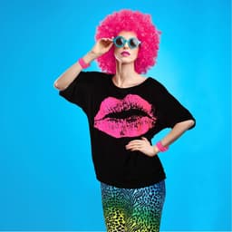 jaren 80 Kostuum Accessoires Set, Lips Print T-Shirt Kant Hoofdband Oorbellen Ketting Armband voor 80s Thema Party (Rose Red, S) — thumbnail 3