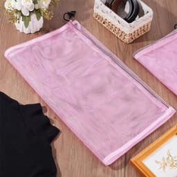 - Waszakken - Wasmachine Tassen - Herbruikbare - Netto Rugzak - Reizen Organizer Pouch - Delicaten Kleding Sokken Beddingen - Thuis Hotel - 2 Stuks - 62x49 cm - Trekkoord - Roze - Mesh - Geschikt voor Hot Roze - Wasbare - Mesh — thumbnail 5