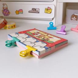 Veelzijdige Mini Metalen Klemmen in Vrolijke Kleuren voor Diverse Toepassingen in Huis en Kantoor — thumbnail 4