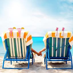 Dailygoods- Champagnehanddoekclips 4 Stuks - Creatieve Strandhanddoekclips - Cocktailvormige Zwembadclips - Duurzaam ABS/Roestvrij Staal - Antislip Ontwerp - Voor Ligstoelen en Strand - Strandlakenclips — thumbnail 3