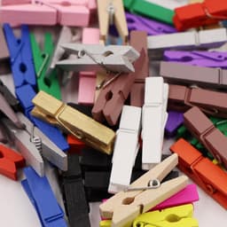 Mini Wasknijpers - Houten Knijpers - Knutselen en Decoreren - Milieuvriendelijke Verpakking - 128 Stuks - Lichtblauw — thumbnail 5