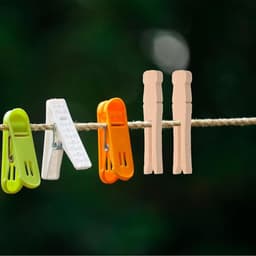 Houten Wasknijpers - Kledinghangers Clips - Kleding Ophangen - Duurzaam Rond Ontwerp - 6.5 cm Lengte - Natuurlijk Hout — thumbnail 2