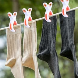 Grote wasknijpers voor strandstoelen - set van 8 stuks, winddicht en duurzaam met plastic clips - ideaal voor handdoeken, badlakens, tapijten en beddengoed. — thumbnail 2
