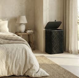 MAZAZU Wasmand met Deksel & Uitneembare Waszak - XXL 132 Liter - Diamond Stitch - Bamboe Frame - Zwart - 57x37x63 cm — thumbnail 4