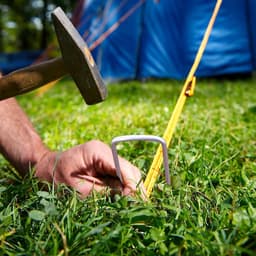 Set van 20 gegalvaniseerde grondankers 200 x 25 x 4 mm voor tuin, tent en schuttingbevestiging, ideaal voor onkruiddoek en tuinaccessoires — thumbnail 2