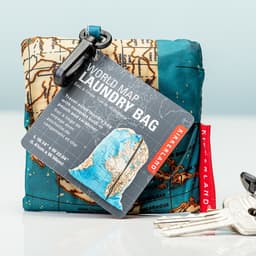 Kikkerland Waszak - Wereldkaart print - Voor je vuile was - Laundry bag - Travel accessoire - 17x10 cm — thumbnail 4