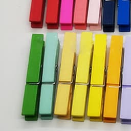 Dailygoods- Wasknijpers Houten 200 Stuks - Decoratieve Clips - Fotoclips - Opknoping Kleding - Kunstwerk Display - Geassorteerde Kleuren — thumbnail 2