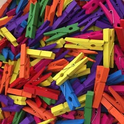 Dailygoods- Wasknijper Gekleurd - 100 Stuks - Houten Wasknijpers - Sterke Klem - Ambachten - Gezond Materiaal - Knijpers — thumbnail 3