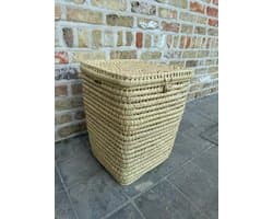 Wasmand – Was – Mand - Badkamer - Opbergmand - Palmblad - Laundry - Laundrybasket- Rieten mand - Speelgoed - Opbergen - Mand met naam - Pompon - Wol – Geschenk - Kinderkamer - Gepersonaliseerd - Handgemaakt - Decoratie - Geboorte - Cadeau