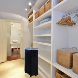 Opvouwbare Slimme Rolling Sorteerder en Organizer op Wielen - Hoge Dunne Zwarte Wasmand Mand - Vuile Wasmand Opbergbak voor Thuisgebruik — thumbnail 4