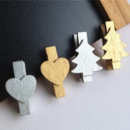 Dailygoods- Houten Wasknijpers 50 Stuks - Decoratieve Klemmen - Kleine Knijpers - Houten Klemmen - Knutselklemmen - Geschikt voor Feestdecoraties — thumbnail 2