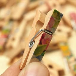 Dailygoods- Wasknijper 100 Stks - Kleurrijk Houten - Foto Clips - Ambachten - Gift Inpakken - Roestvrijstalen Veerdraad - Knijpers — thumbnail 2