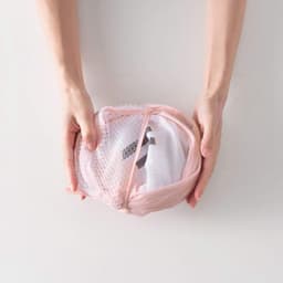 Tweedelige opvouwbare wasmandenset, bestaande uit een multifunctionele grote wasmand van nylon gaas, een waszak met handvat en een klein opbergzakje. — thumbnail 5