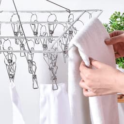 Opvouwbare Droogrek Sokkenhanger Met 36 Clips - Rechthoekig Droogrek Van Hoogwaardig Roestvrij Staal Clips Die Dunne Stoffen Goed Vastklemmen Winddichte Haaksluiting Neemt Geen Vloerruimte in Beslag - Wasorganizer Voor Studentenkamers — thumbnail 4