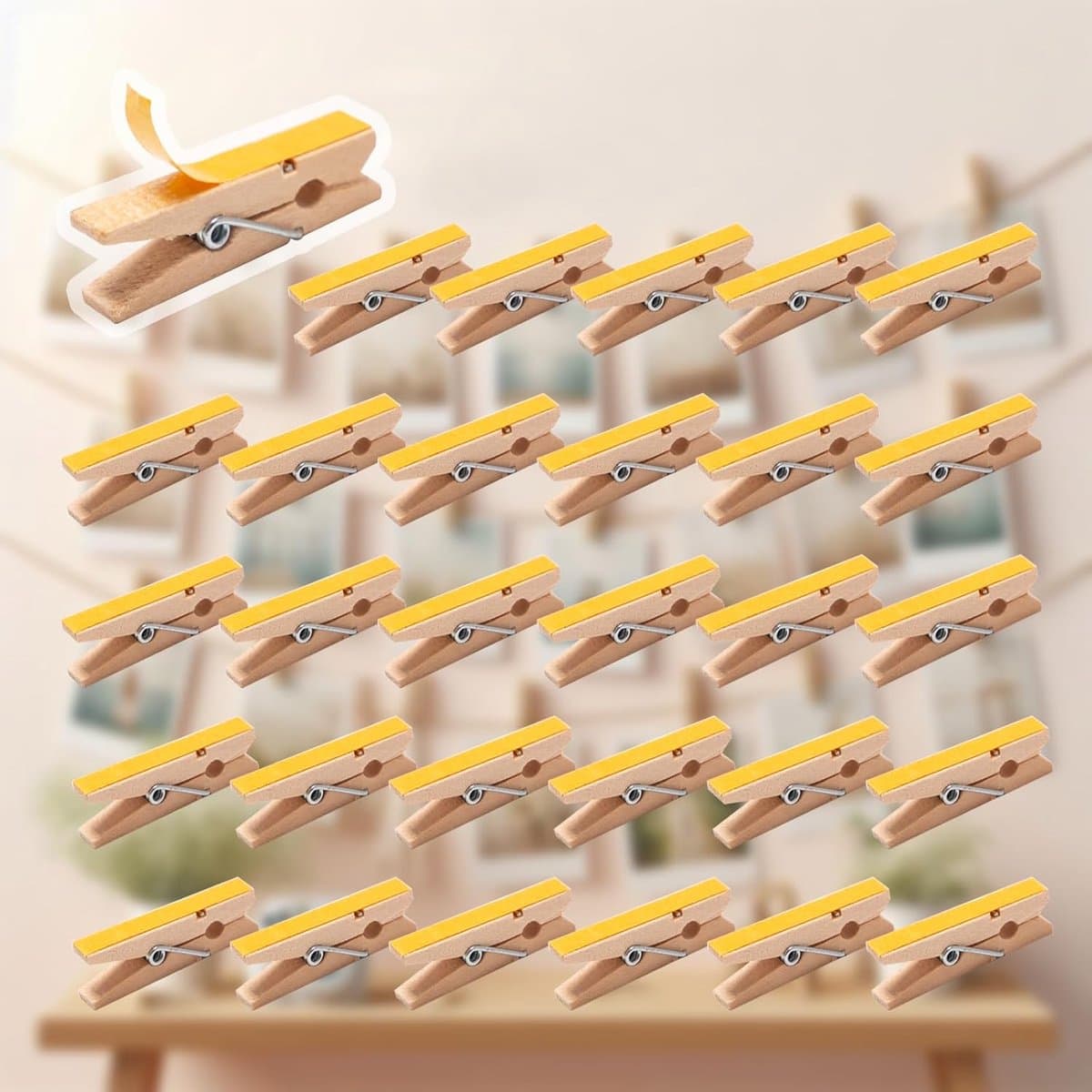 Set van 30 mini zelfklevende houten knijpers voor foto's en decoratie — afbeelding 1