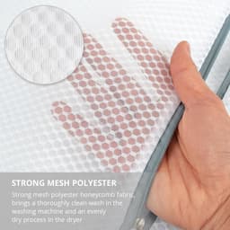 Set van 3 waszakken van mesh - Geschikt voor het wassen van delicate kledingstukken - Waszakken van mesh voor bh's met ophanglussen - Afmeting: 15 x 18 cm - Speciale waszakken voor lingerie — thumbnail 3