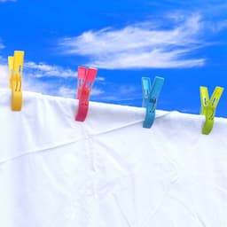 16 stuks - Handdoekklem - grote winddichte clip - strandstoel handdoekklemmen - zwembad stoel klemmen - grote ophangklemmen - Strandlakenrek wasknijpers - voorkomen dat handdoeken door de wind worden weggeblazen — thumbnail 2