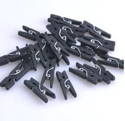 FSW-Products - Kleine Houten Mini Knijpers - 50 Stuks - Kaart Was Knijpertjes - Zwart - Foto Knijpers - Polaroid - Geboorte Wasknijpers - Kaartknijper — thumbnail 1