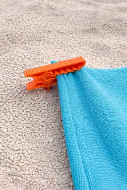 Strandlaken Knijpers Set van 4 – Handdoek Klemmen en Clips – Strand, Camping, Zwembad en Vakantie — thumbnail 4