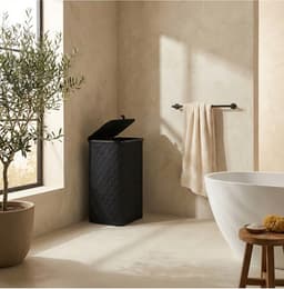 MAZAZU Wasmand met Deksel - Diamond Stitch - 100 Liter - Uitneembare Binnenzak - Bamboe Frame - Zwart - Opvouwbare Wasbox - 44x33x69 cm — thumbnail 3