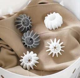 FluffOff® Magische Wasballen – 10 stuks – Herbruikbaar – Siliconen – Verwijdert Dierenhaar & Pluisjes – Voor Schone Kleding – Grijs - F3.4 — thumbnail 4