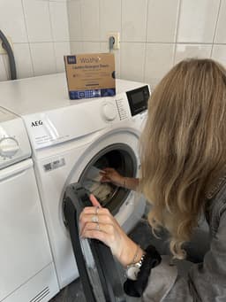 Washy Wasstrips Kersengeur 2X- Wasmiddeldoekjes voor Witte, Gekleurde en Zwarte Was - Wasmiddel Strips - Eco Wasmiddel Vellen - Duurzame Laundry Strips (200 wasbeurten) — thumbnail 4
