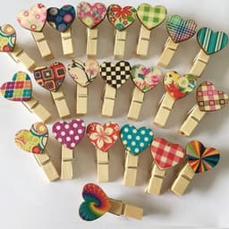 - Mini Wasknijpers - Knutselclips met harten - 100 Pack - Knutselmateriaal - Geschikt voor creatief knutselen - Diverse kleuren. — thumbnail 3