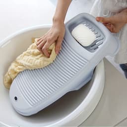 Innovatief en duurzaam wasbord met een compact, antislip ontwerp en een ingebouwd zeepbakje. Lichtgewicht, draagbaar en betaalbaar, een uitstekend cadeau voor de feestdagen. Grijs — thumbnail 1