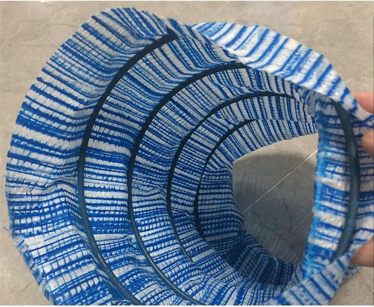 Geperforeerde Afvoerslang - Flexibele Drainagebuis - Wateroverlast Voorkomen - Vliesfilterlaag - 10 cm Diameter - Zwart — afbeelding 1