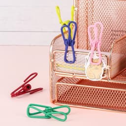 30 stuks - Clips - 5,6 cm gekleurde kledingclips - Waterdichte metalen chipsclips - Stalen clips - Geschikt voor voedselzakken, chipszakken en papier - Gemengde kleuren (willekeurige kleuren) — thumbnail 5