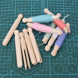 Dailygoods- Wasknijpers Houten - 10x Kledingklemmen - Handgemaakt - Glad Oppervlak - Ideaal voor Knutselprojecten - Duurzaam en Praktisch - Kledingklem — thumbnail 4