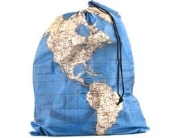 Kikkerland Waszak - Wereldkaart print - Voor je vuile was - Laundry bag - Travel accessoire - 17x10 cm — afbeelding 1