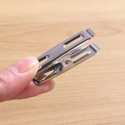 Oneay 20 roestvrijstalen wasknijpers, die gebruikt kunnen worden om kleding, sokken, voedselverpakkingen, enz. vast te klemmen. — thumbnail 3